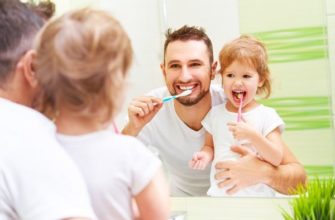 как научить ребенка чистить зубы